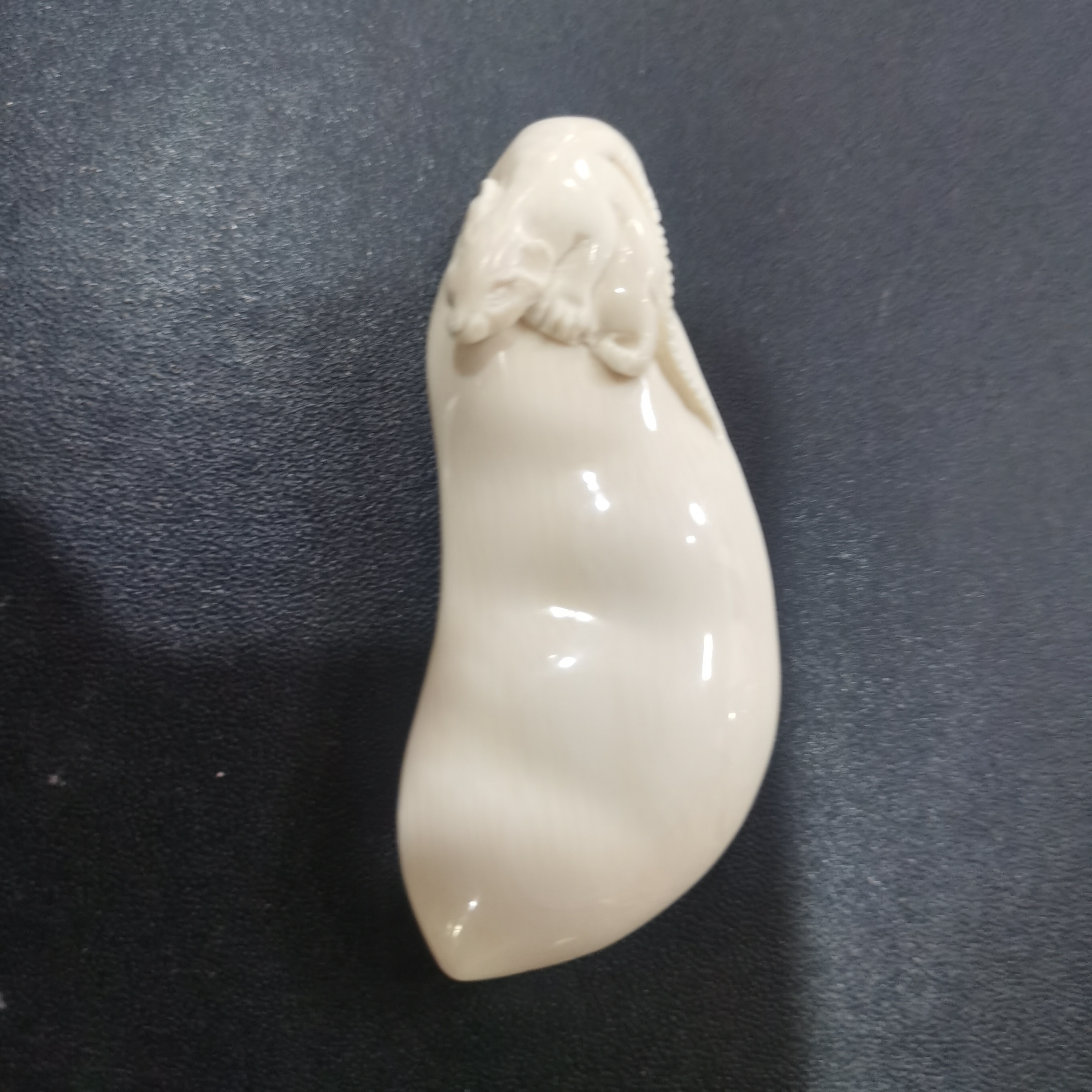 猛犸约17.35克雕刻件ZL1148