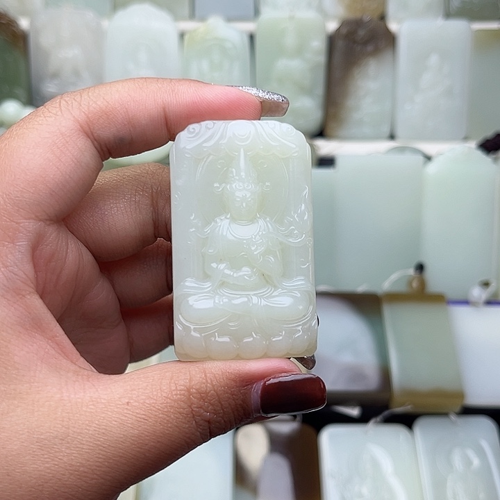 颈饰未镶嵌和田玉