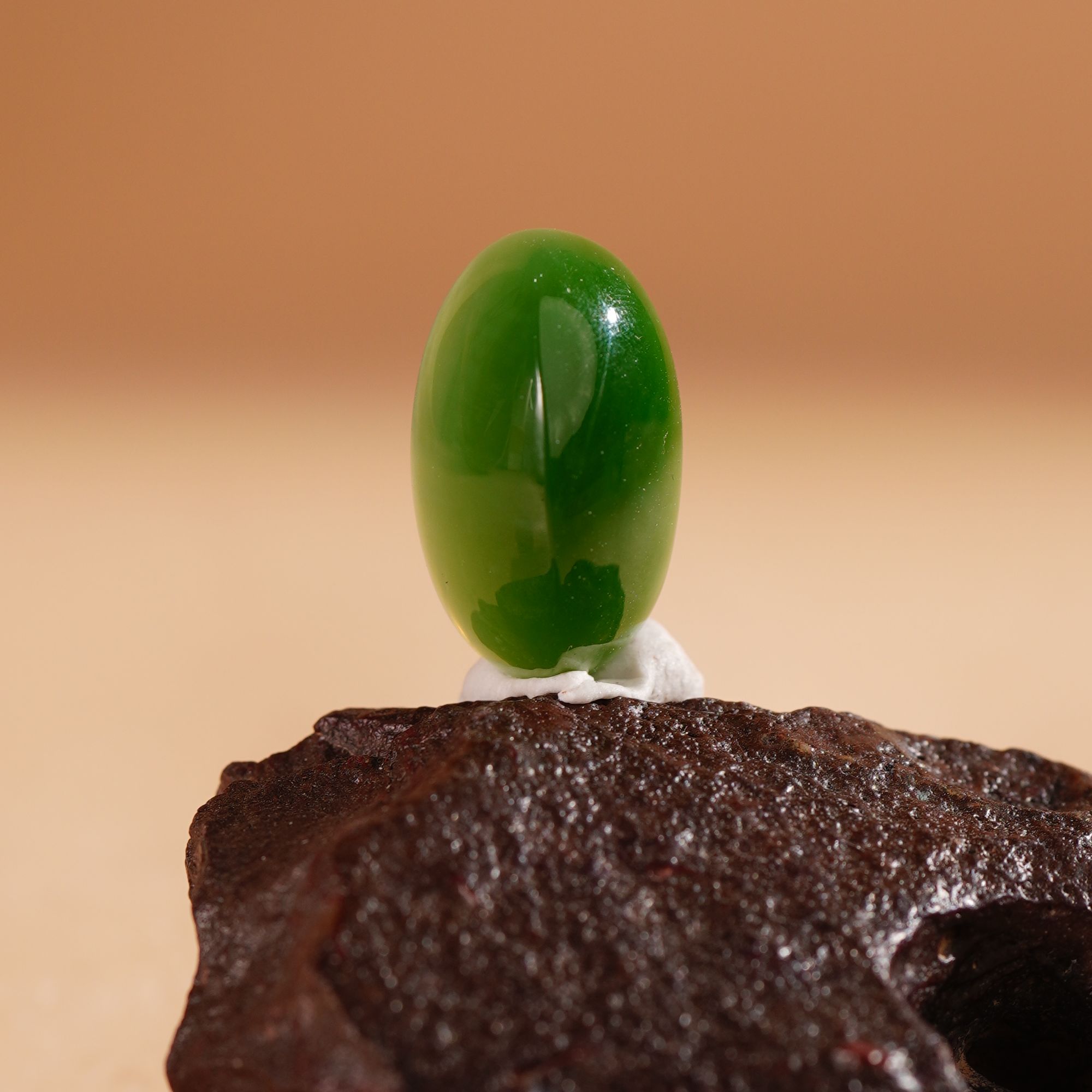 HA00774和田玉蛋面吊坠