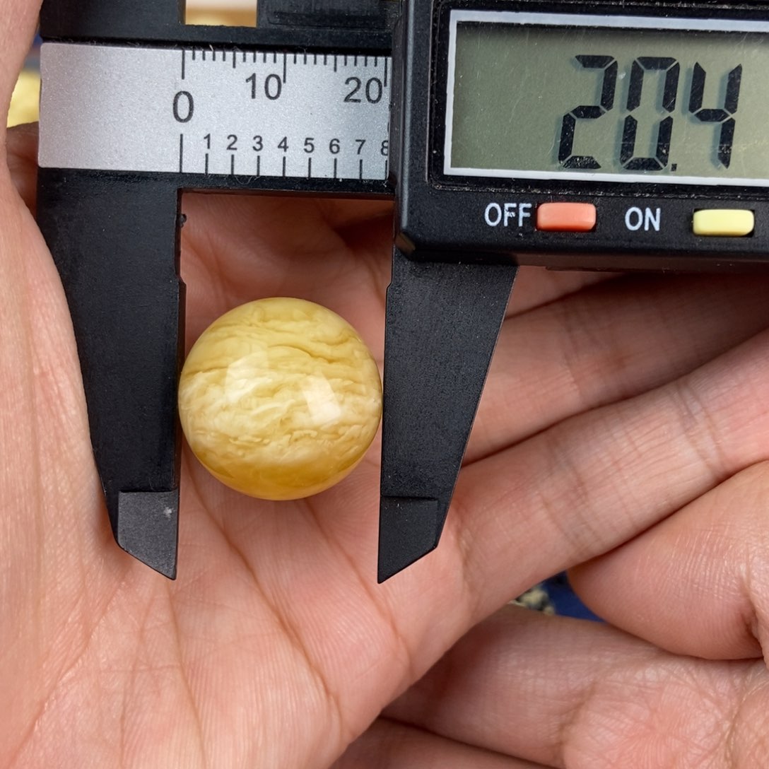 未镶嵌琥珀裸石蜜蜡