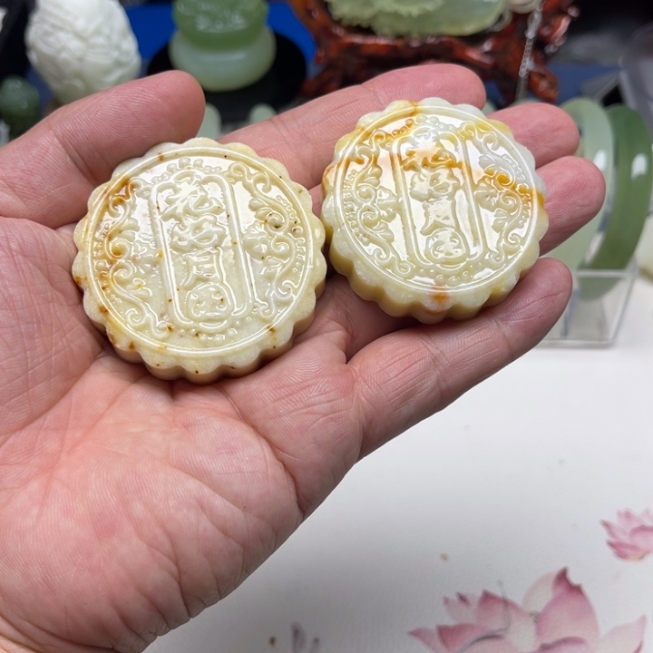 未镶嵌蛇纹石玉颈饰