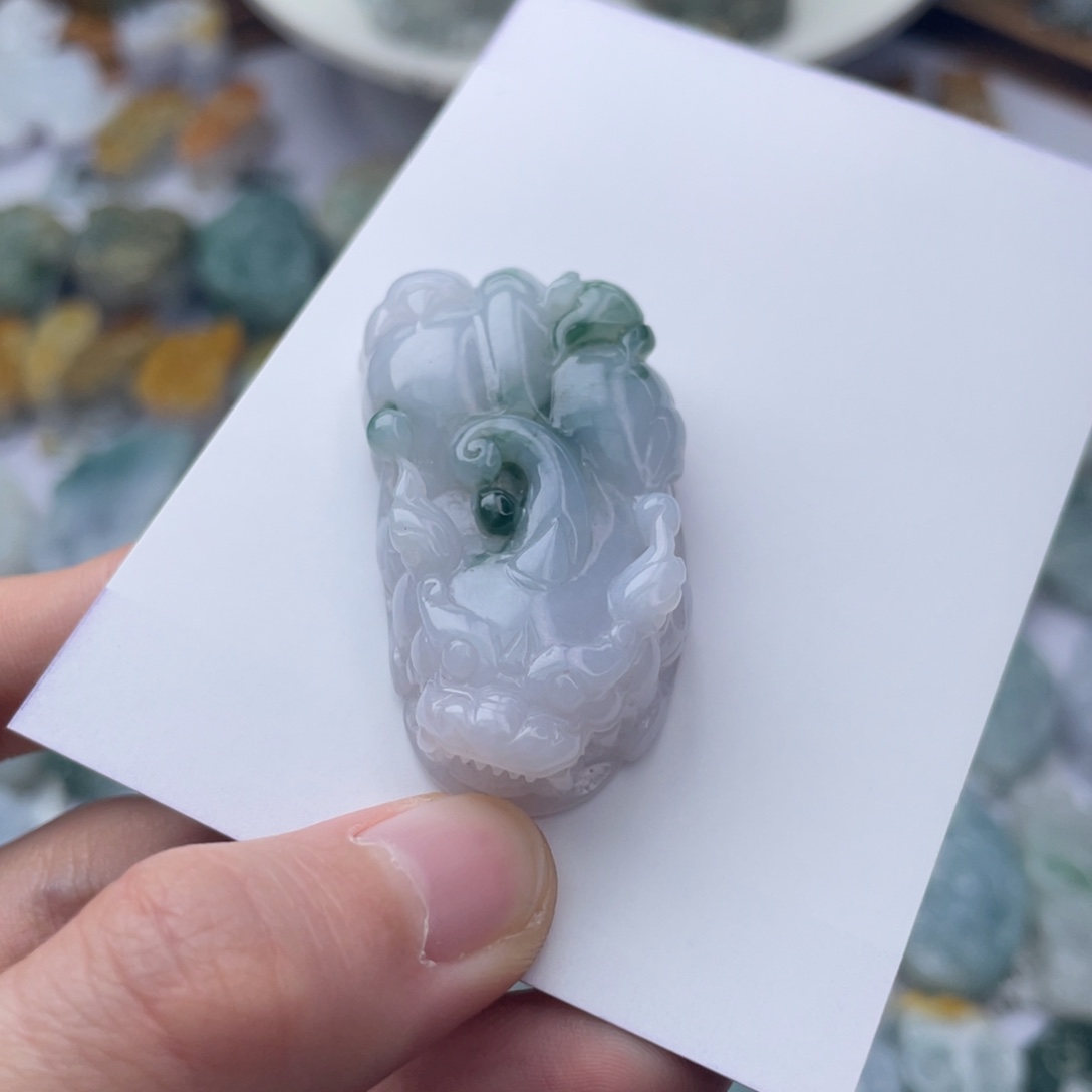 翡翠颈饰未镶嵌貔貅