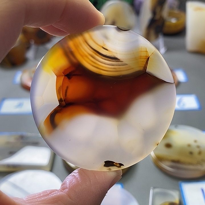 玛瑙/玉髓未镶嵌珠宝半成品15