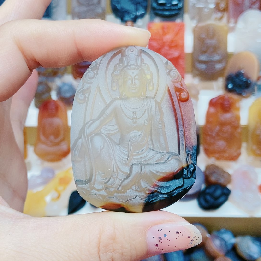 玛瑙/玉髓颈饰未镶嵌