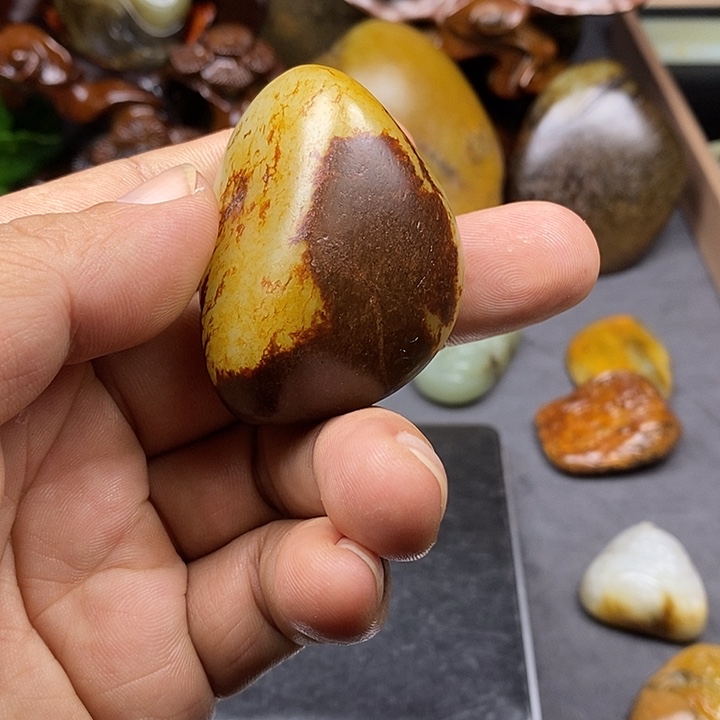 醉***生和田玉未镶嵌挂件