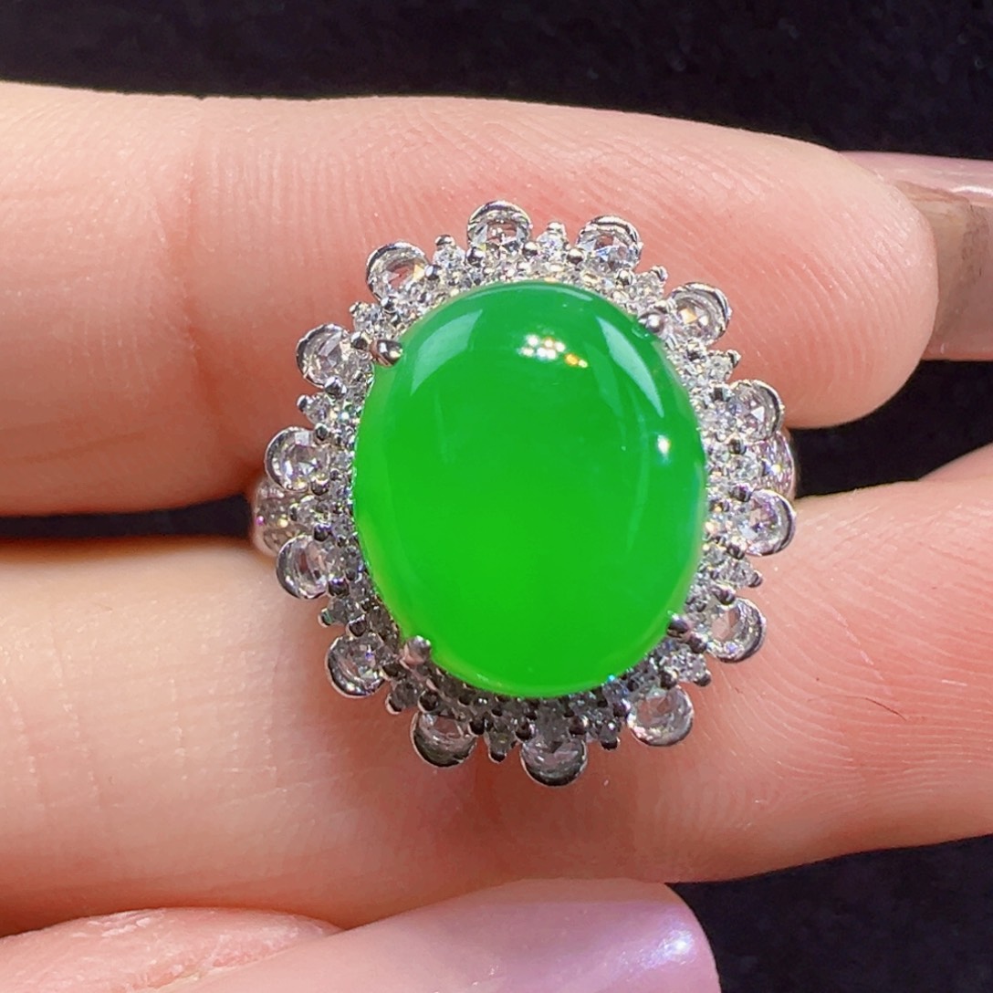 翡翠戒指18K金镶嵌戒指