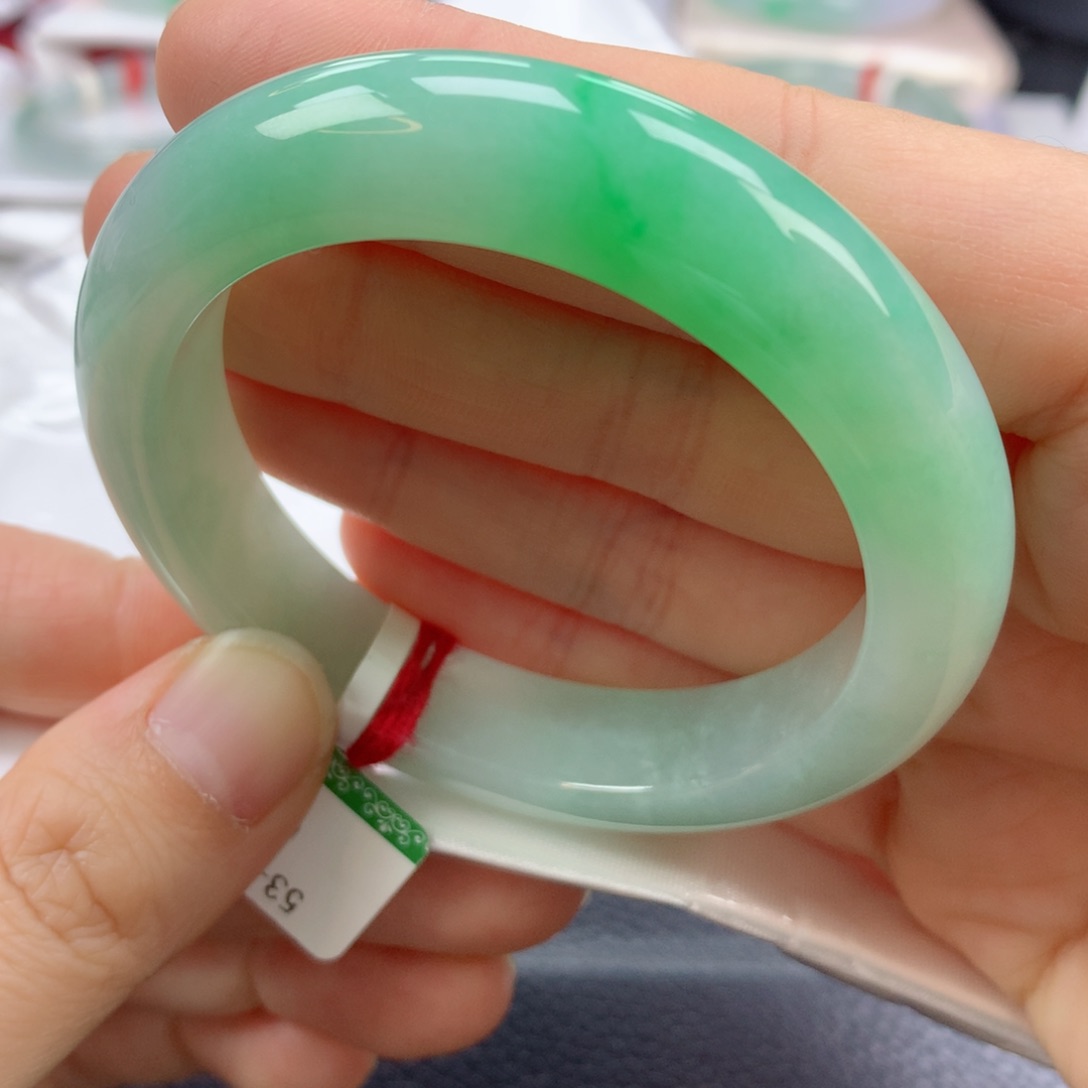 翡翠手镯未镶嵌53正