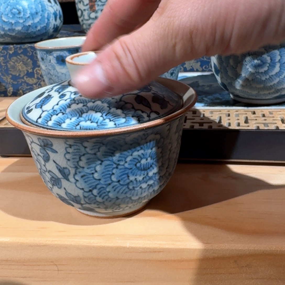 微瑕朴云牡丹大盖碗