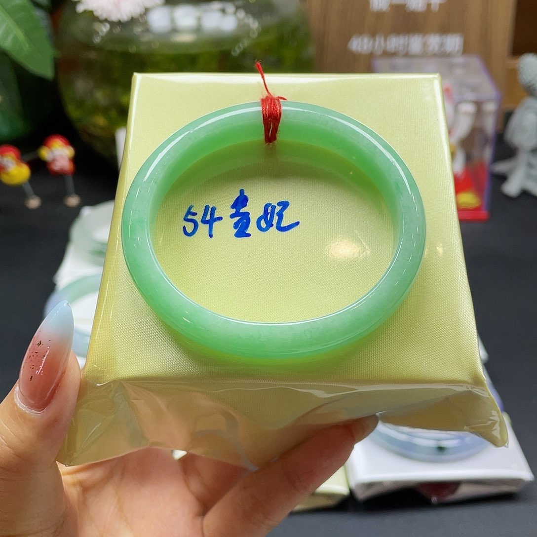 翡翠未镶嵌手镯7 号链接