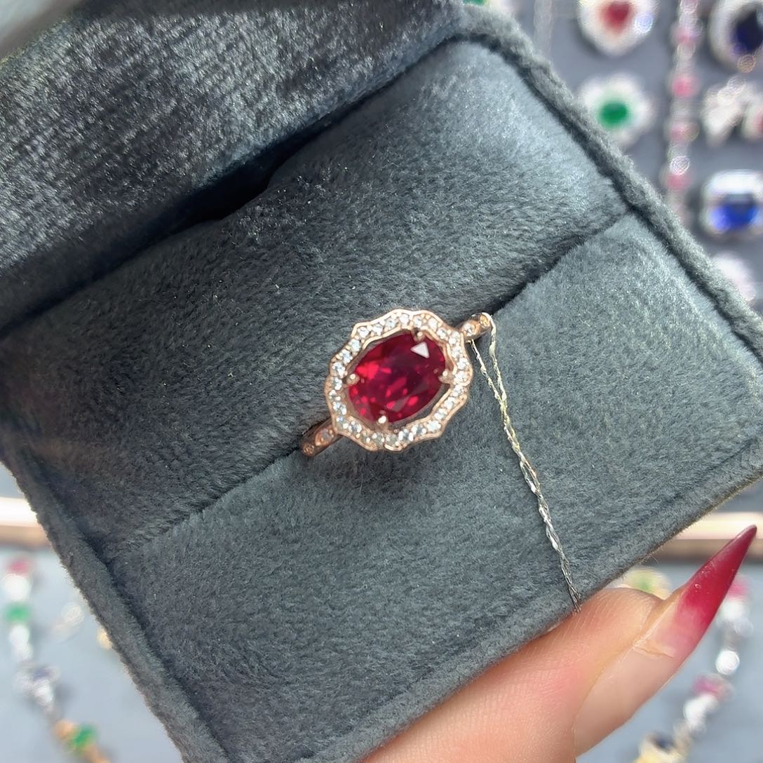 925银培育鸽血红色宝石