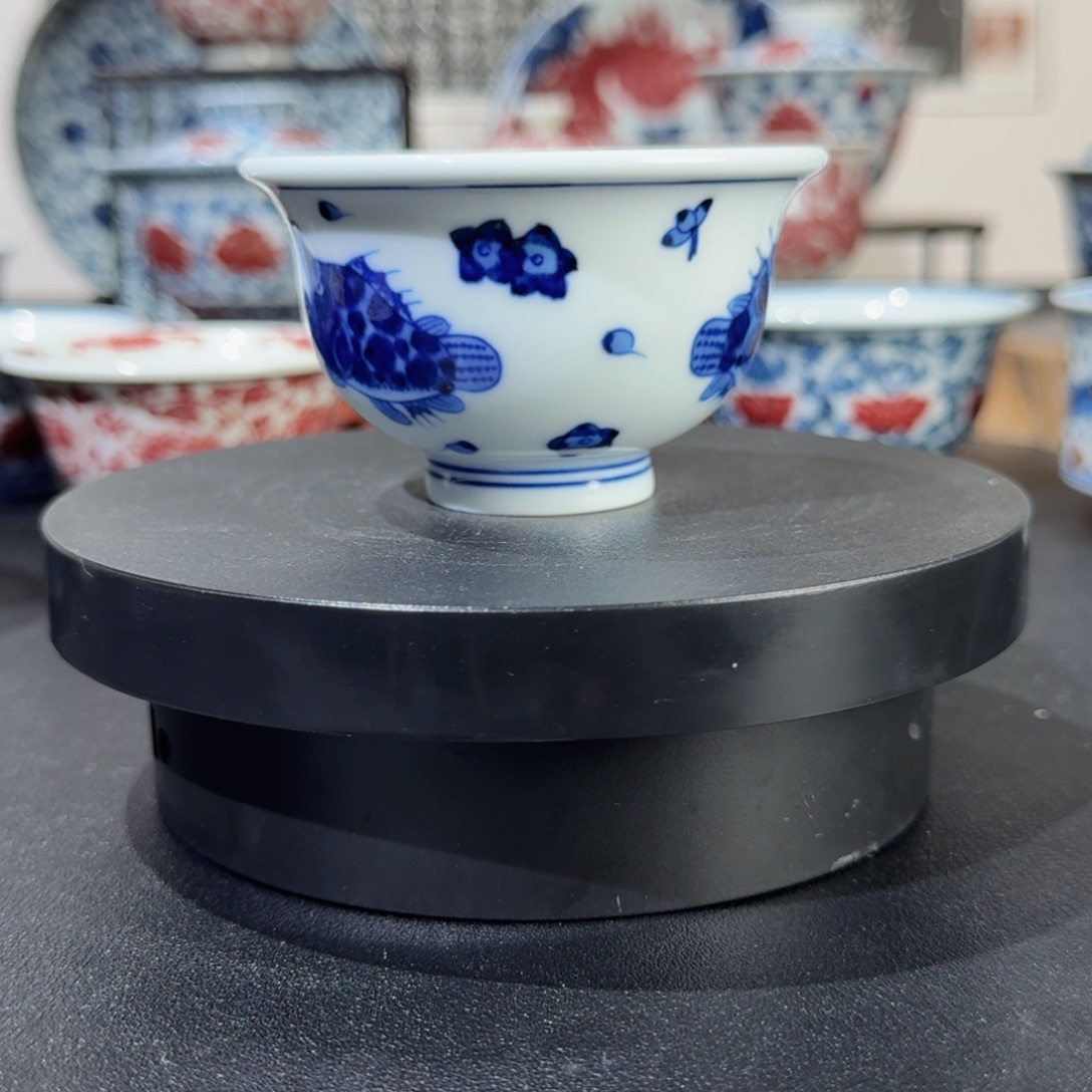 青花桃花鳜鱼压手杯