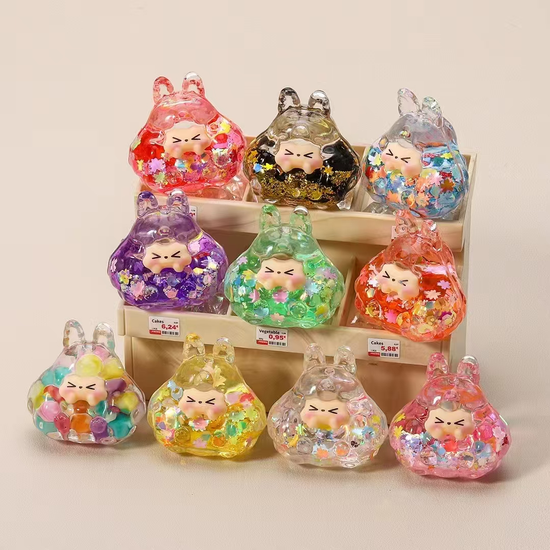 热销款爆闪塔塔摆件亚克力入油创意设计挂件装饰品女孩子桌面摆件