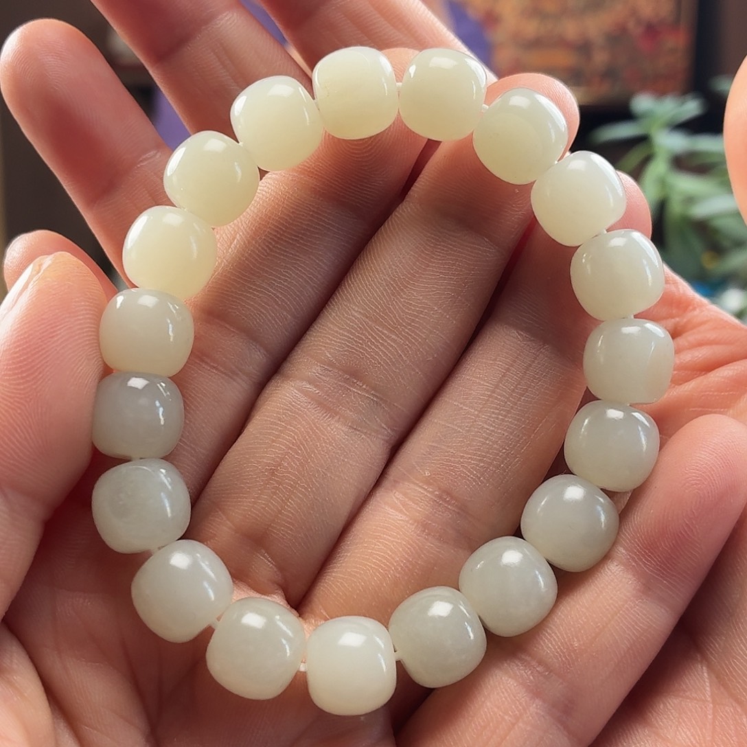 昊****和田玉未镶嵌手链新疆和田玉白玉老10/11