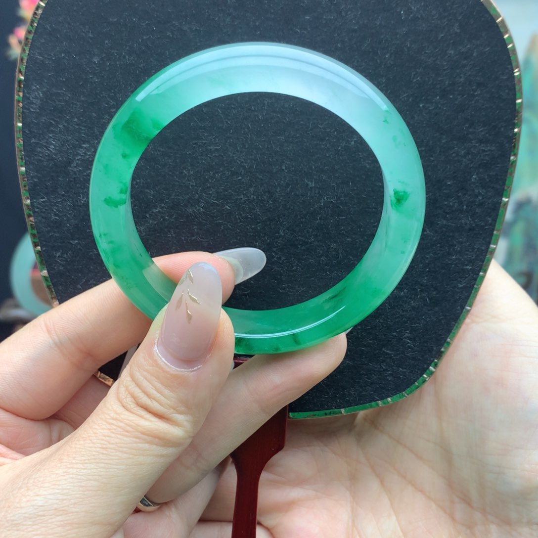 石英质玉手镯未镶嵌幽*