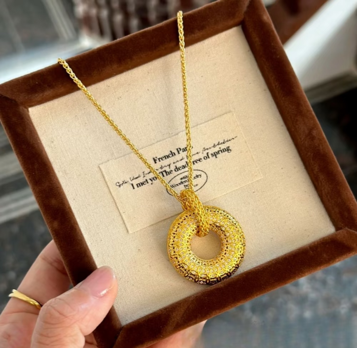 铜合金项链 满钻花丝古钱币平安扣吊坠项链新中式圆形甜甜圈项链