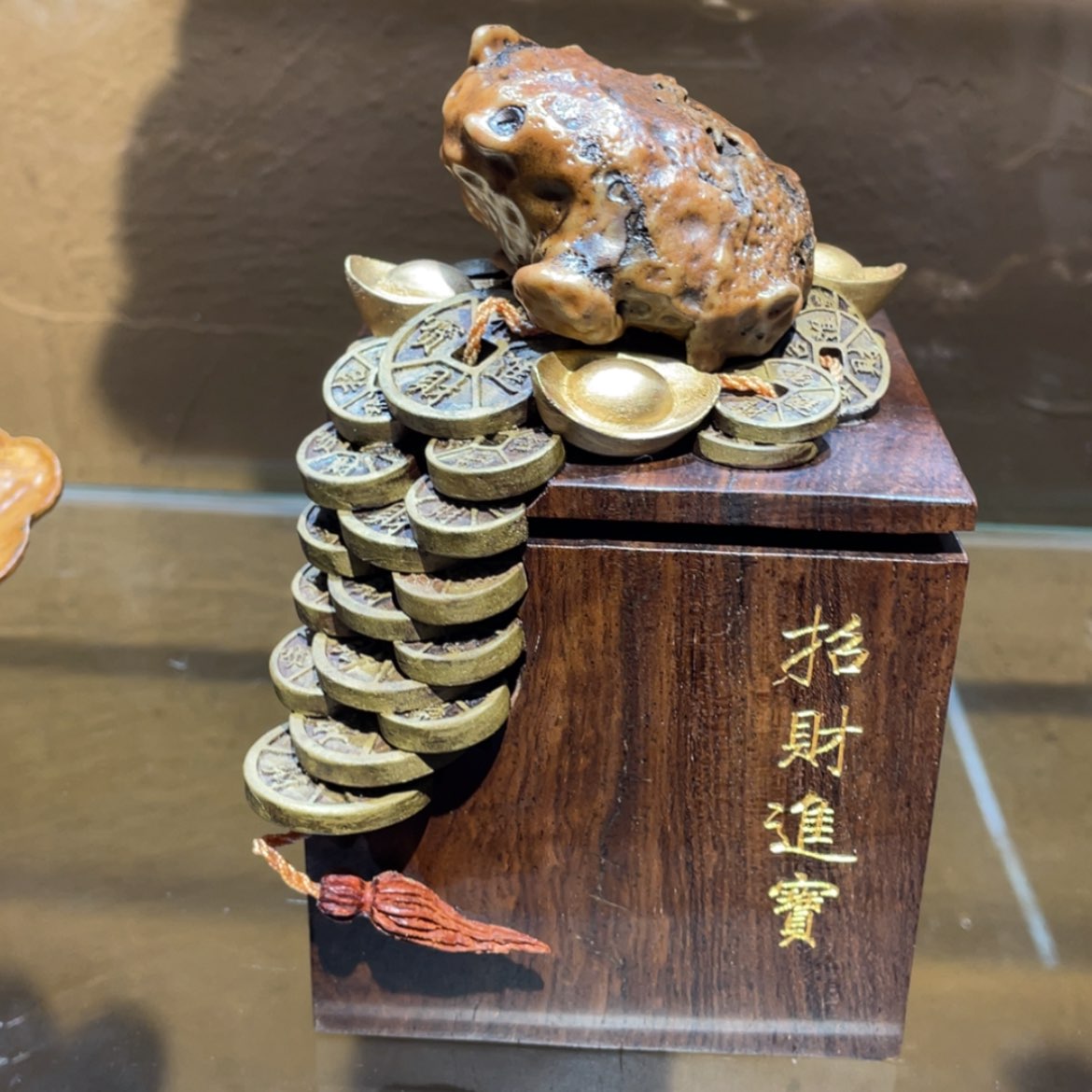 【闪购商品】L*E金蟾石