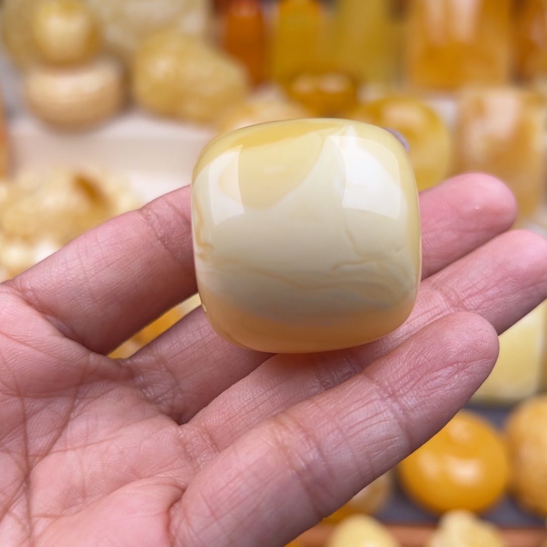 琥珀裸石未镶嵌纯天然琥珀蜜蜡无优化