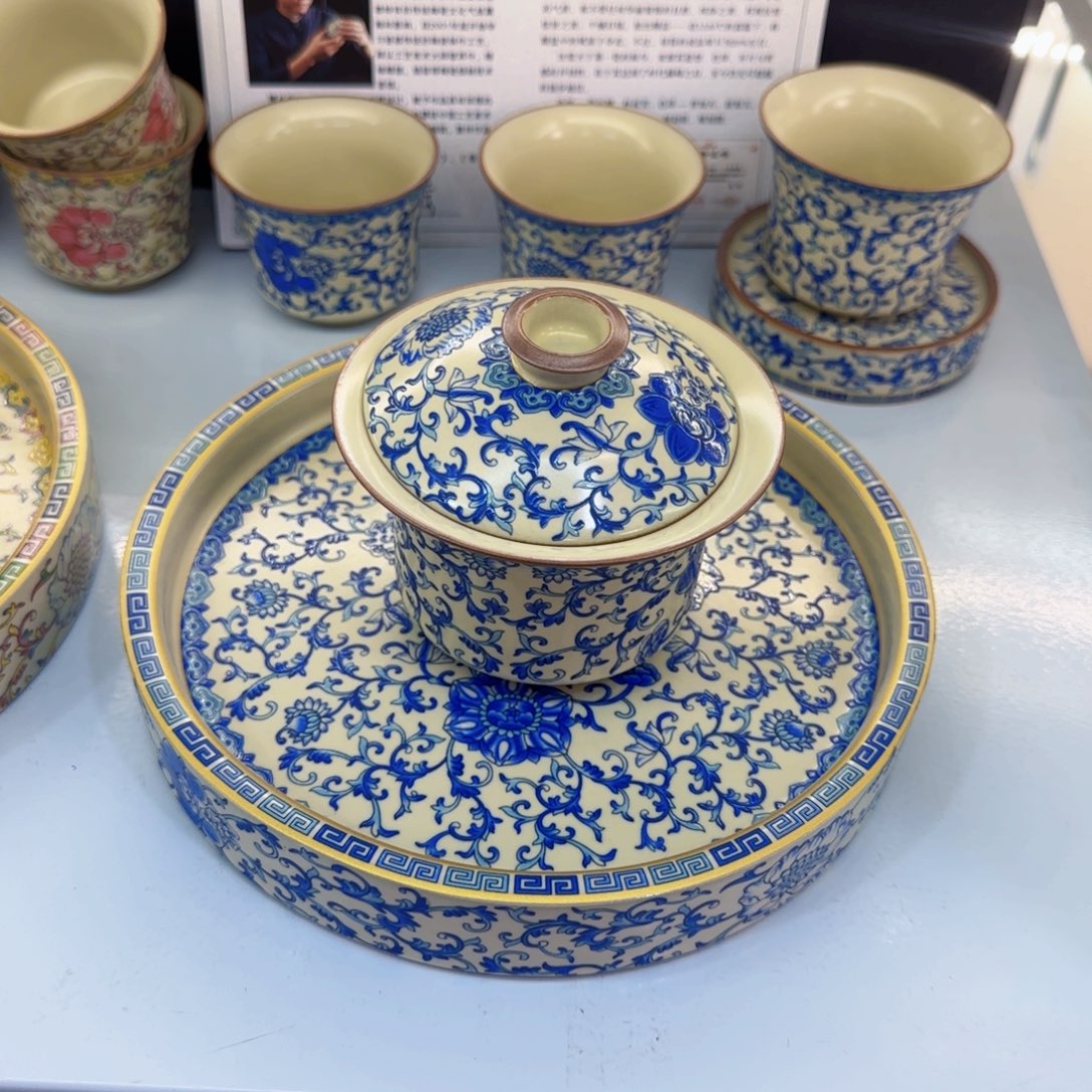 这些盖碗真好看！！！