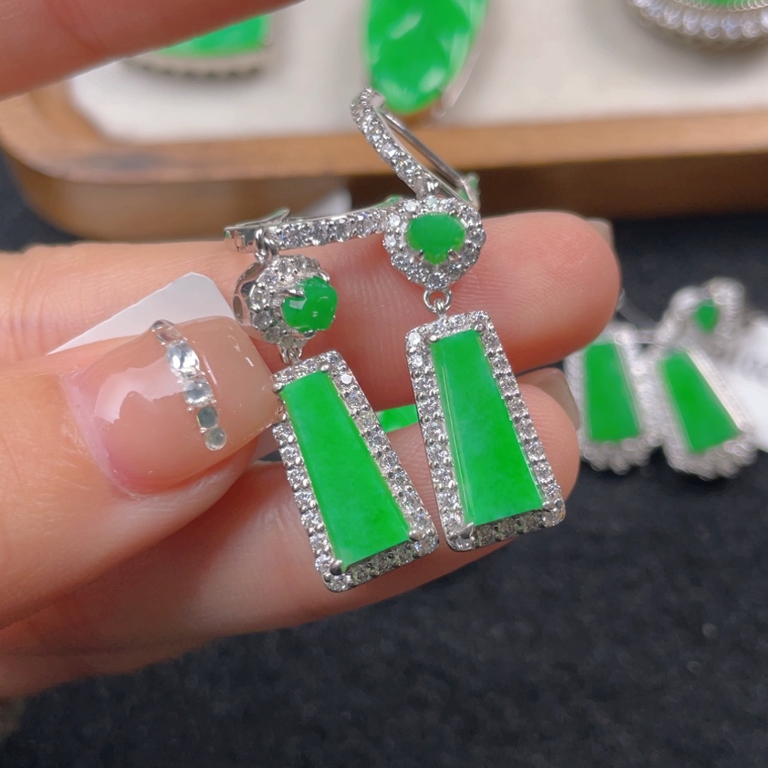 翡翠颈饰银S925镶嵌b n n n n