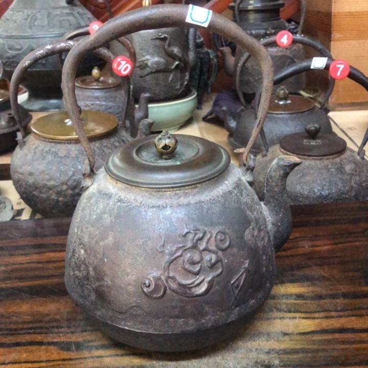 龙文堂造宝珠型壶