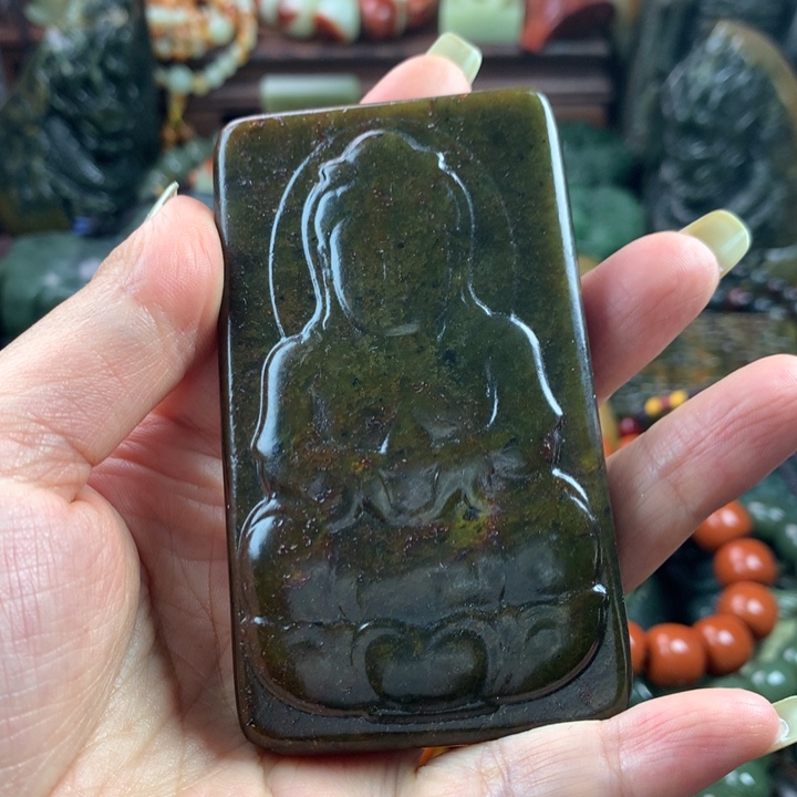 透闪石质玉未镶嵌珠宝奇石