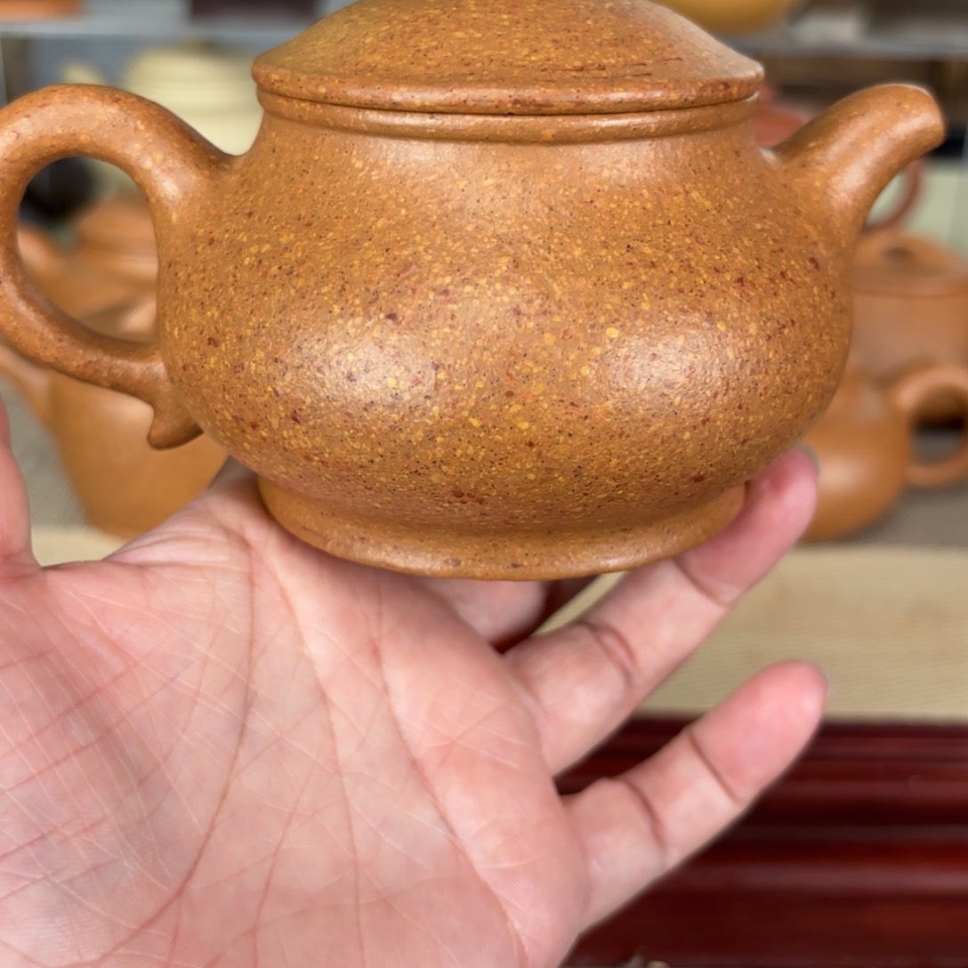 紫砂茶壶梨皮黄段潘壶230
