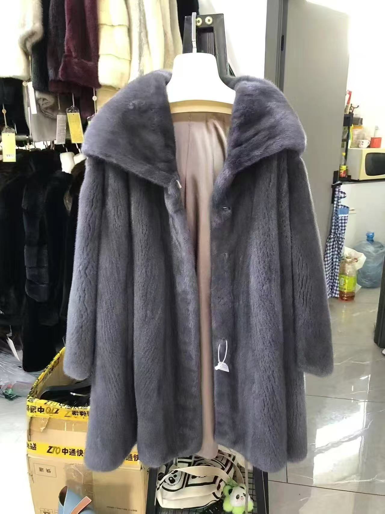 长款女款中长翻领貂皮草秋冬长款休闲立领连帽外套以直播间为准