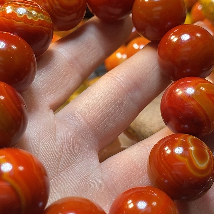 Y***1玛瑙/玉髓未镶嵌手链