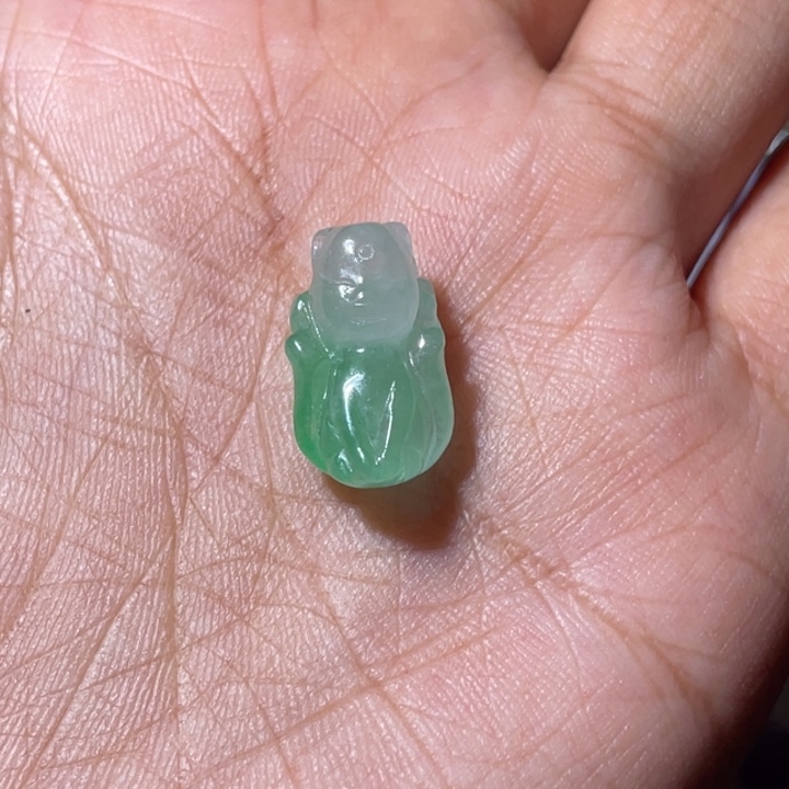 小***ဝ翡翠未镶嵌颈饰吊坠