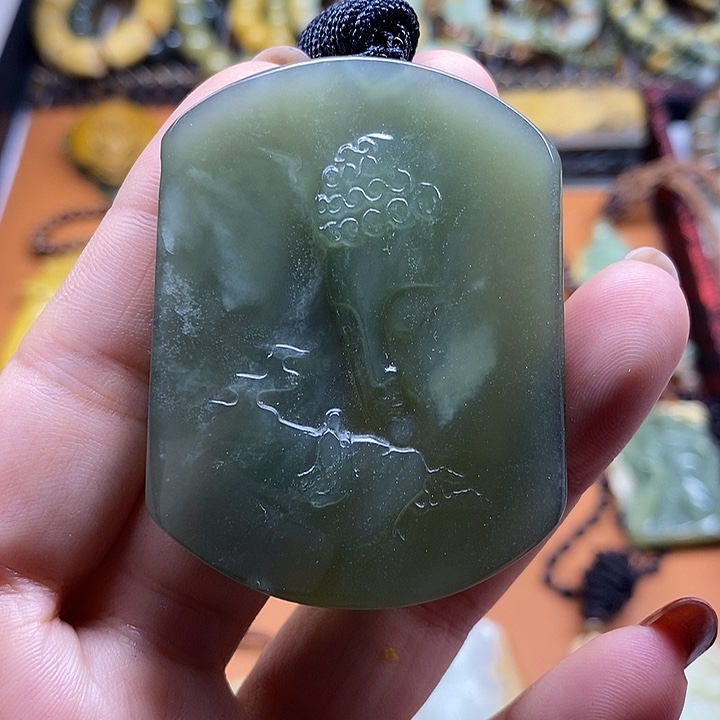 透闪石-蛇纹石玉未镶嵌吊坠(不含链)