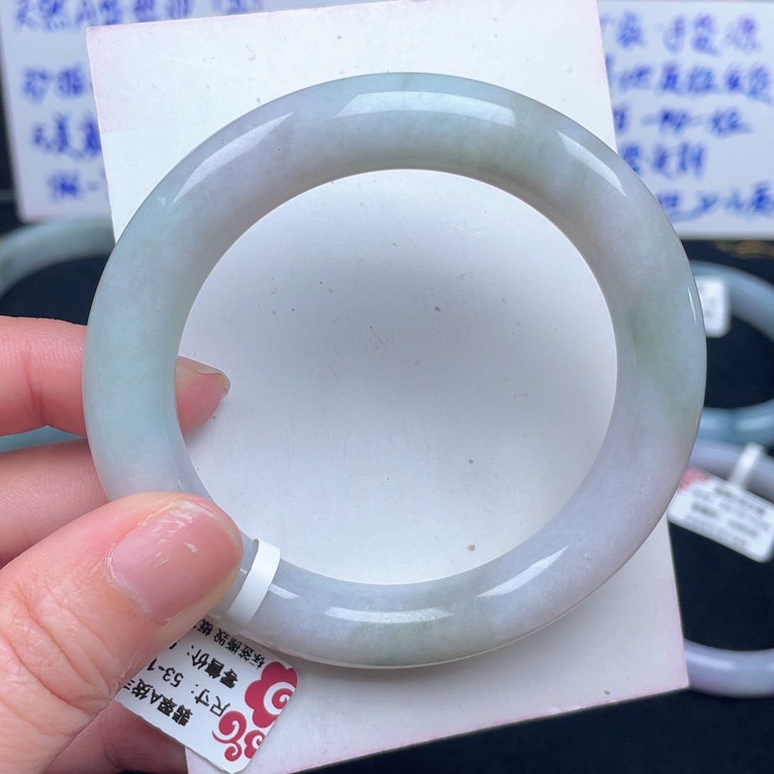 翡翠未镶嵌手镯023