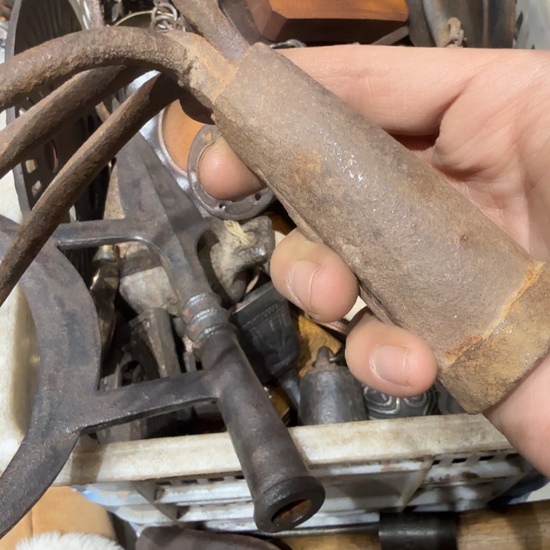 九***猫一物一图，工艺品。