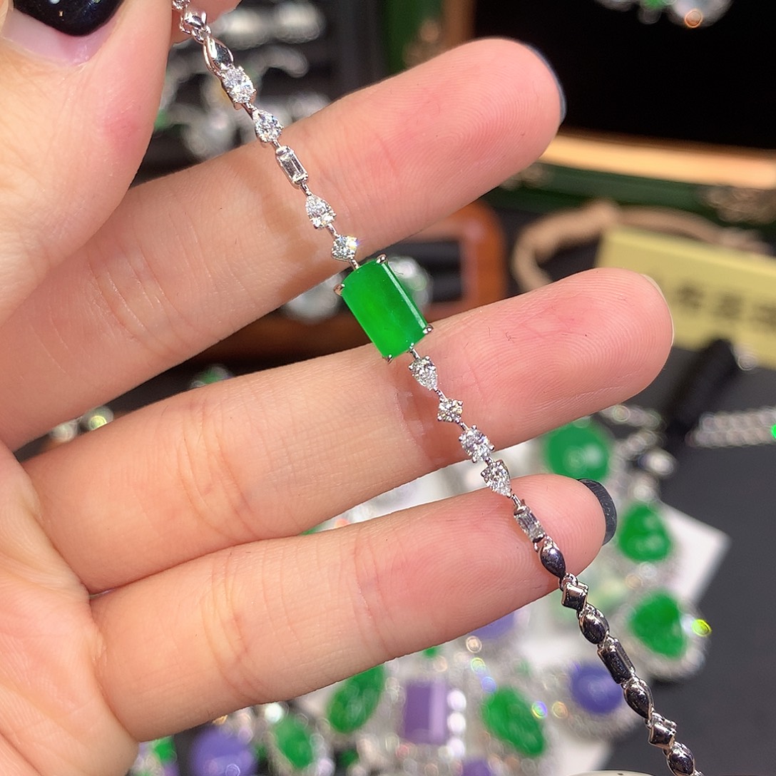 翡翠18K金镶嵌手链