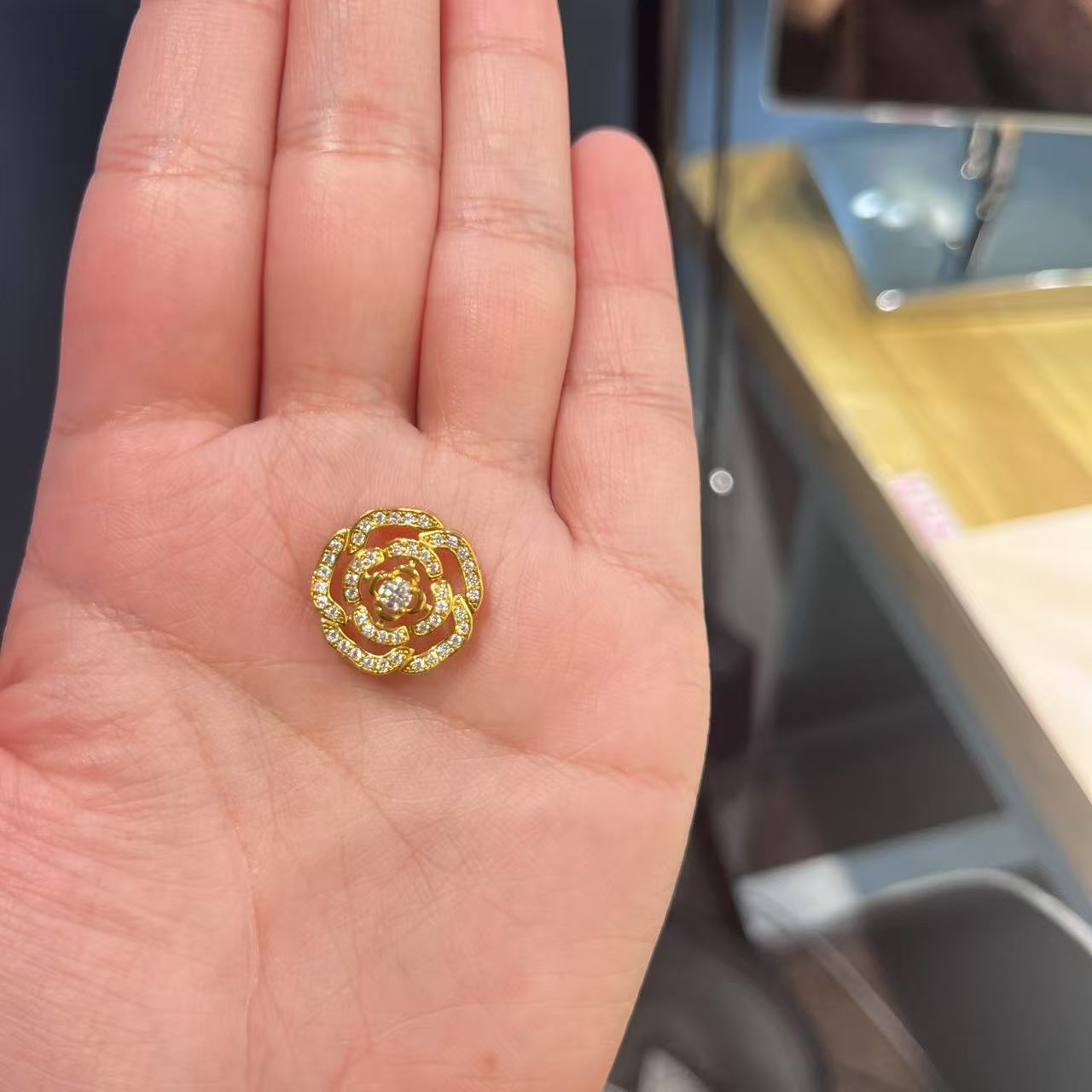 足金999吊坠   3.89克