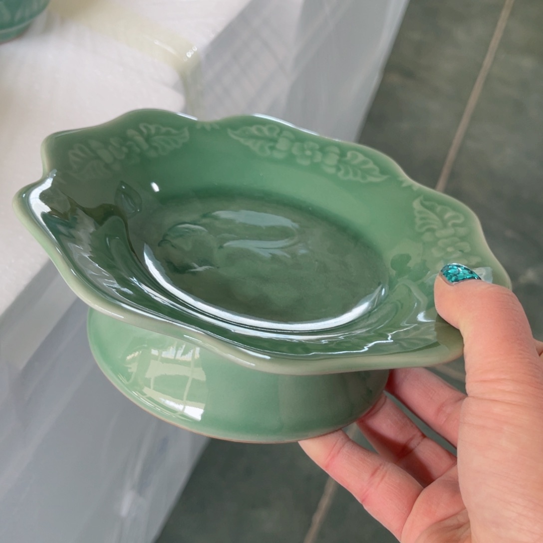 瓷片哈哈哈哈与哈哈哈哈哈哈