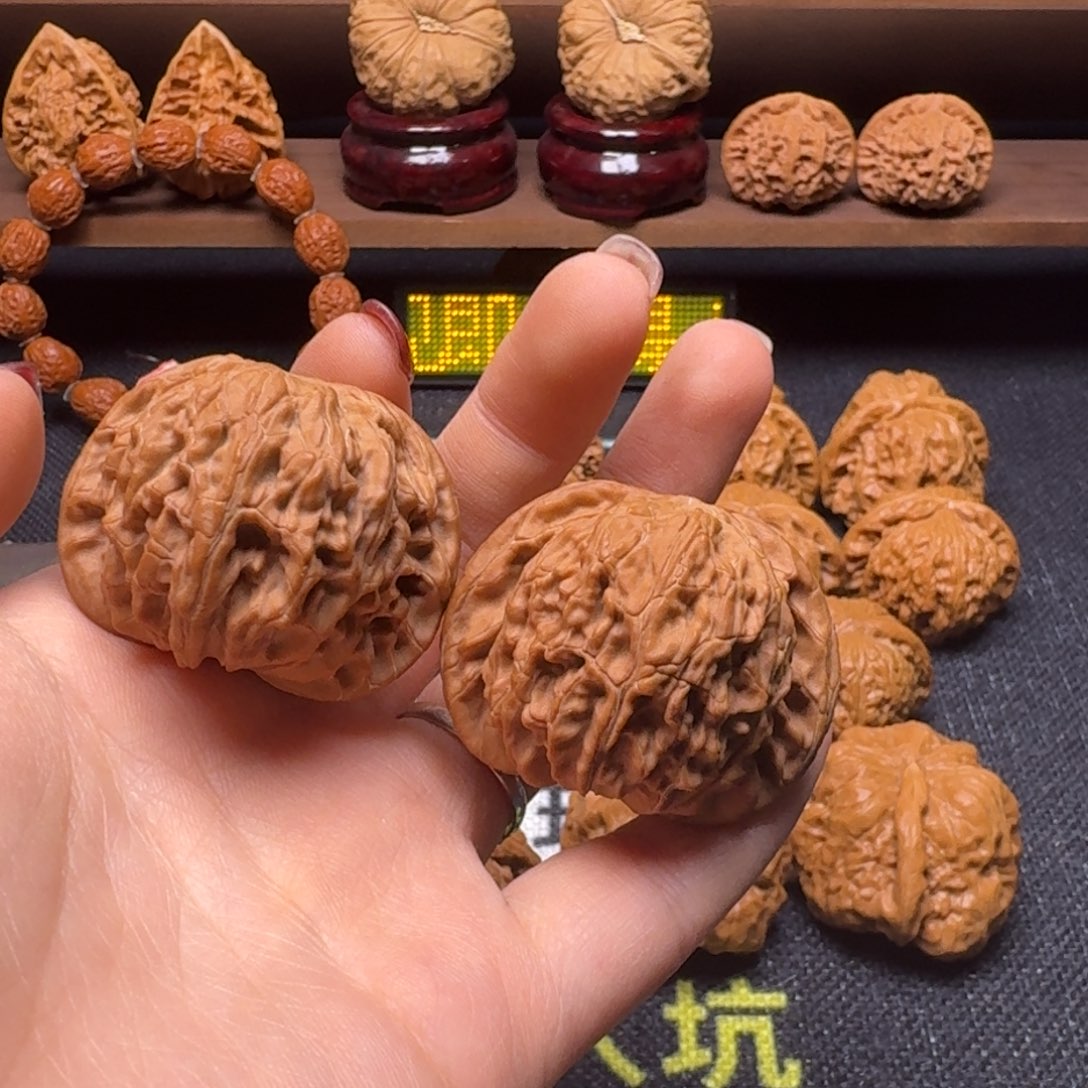 文玩核桃吊坠42磨盘