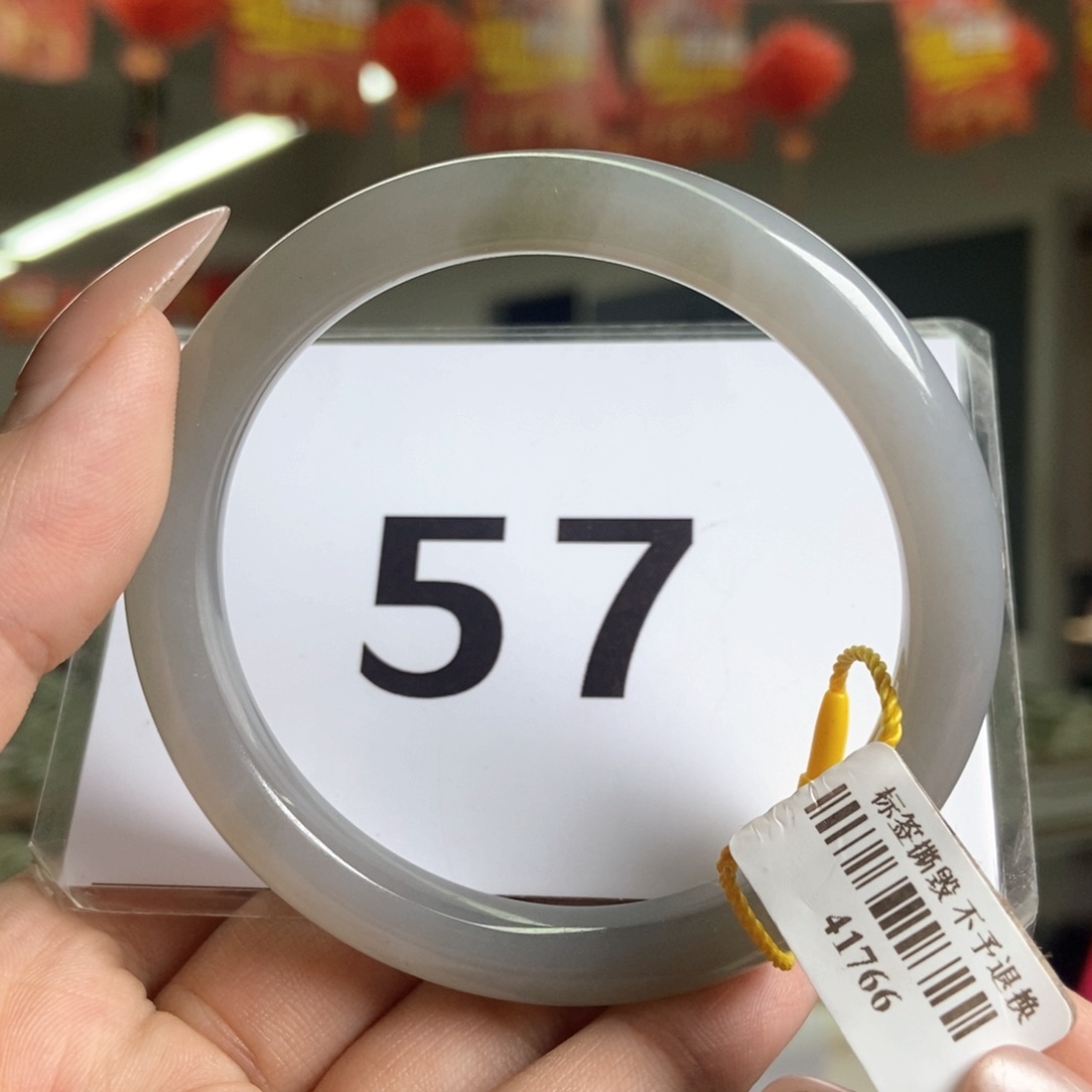【闪购商品】未镶嵌手镯和田玉