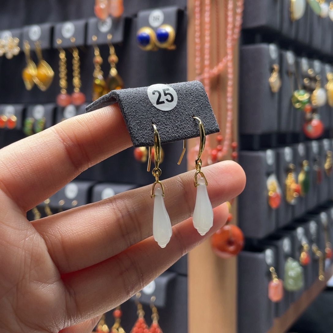 江****和田玉银S925镶嵌耳饰25号