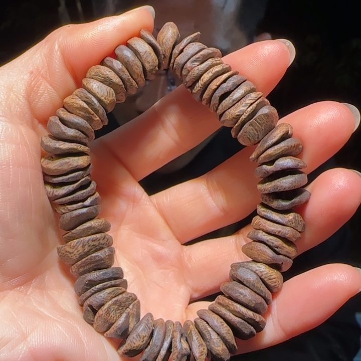 沉香手串原母树沉水树丁手串20.7克
