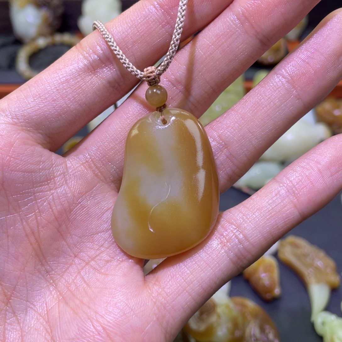 颈饰未镶嵌和田玉和田玉且末糖风生水起