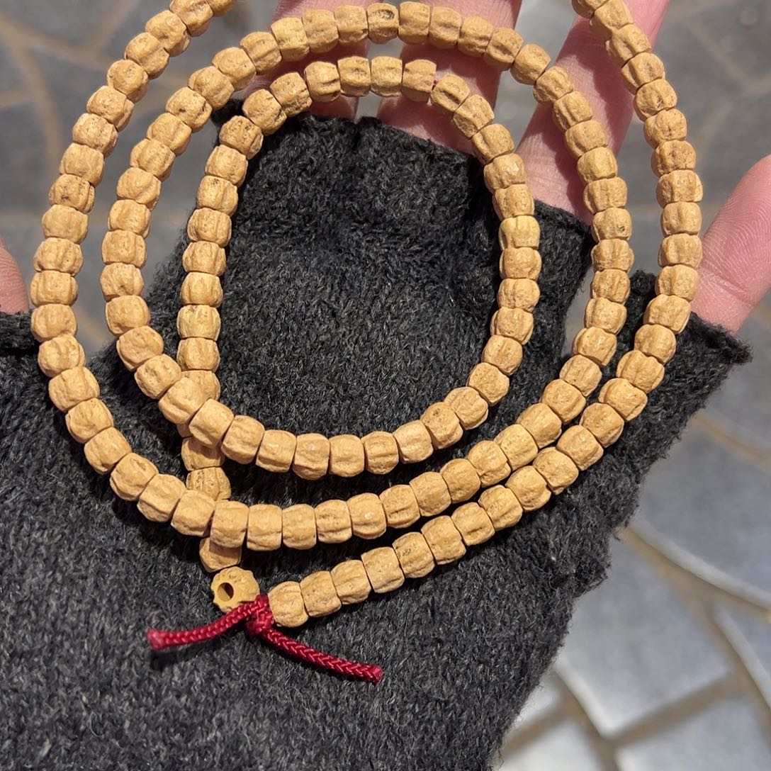 柏香籽/百香籽手串百香厚切6.8左右长串108热振籽