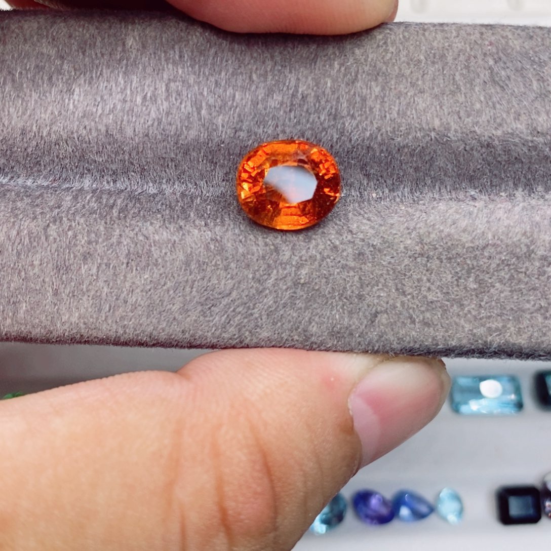 石榴石（芬达石）裸石未镶嵌芬达3.13克拉