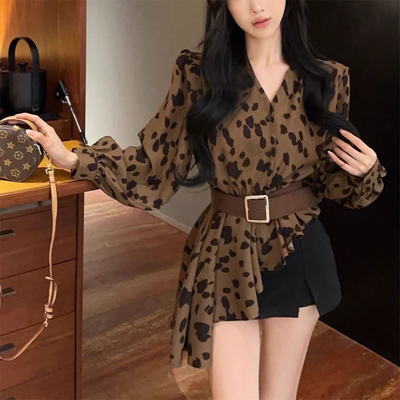 秋季豹纹V领收腰长袖不规则辣妹灯笼袖气质上衣
