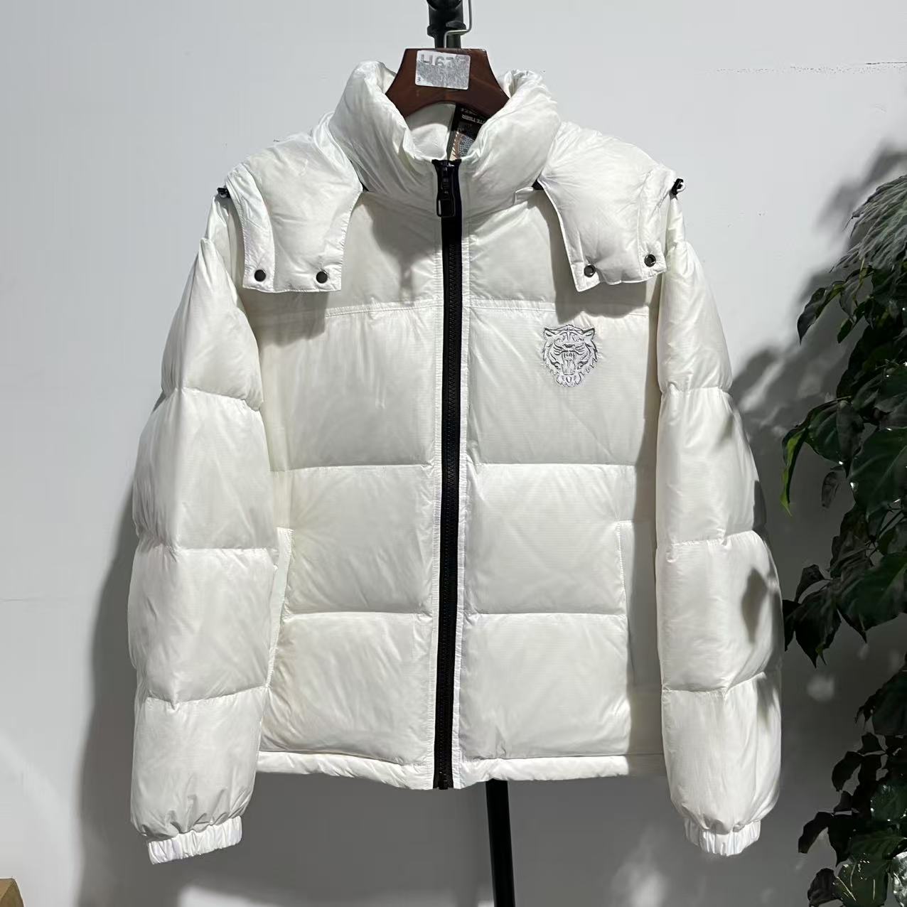 R-20【虎头】潮流重工后背虎头字母刺绣连帽羽绒服 YR013  