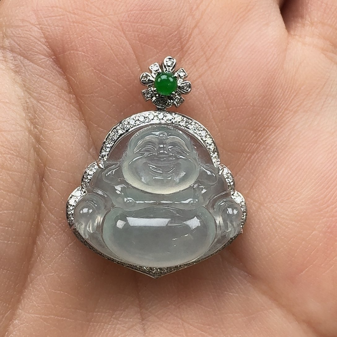 翡翠颈饰18K金镶嵌佛