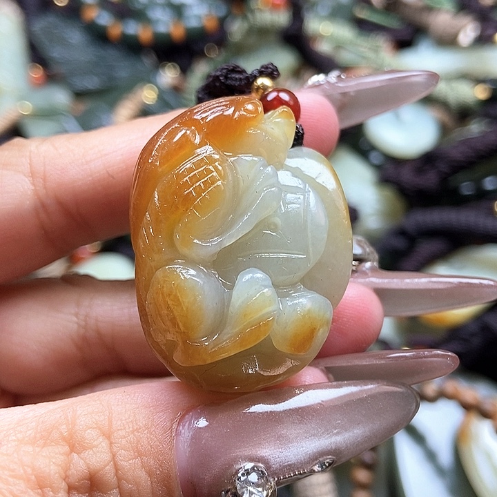 和田玉颈饰未镶嵌