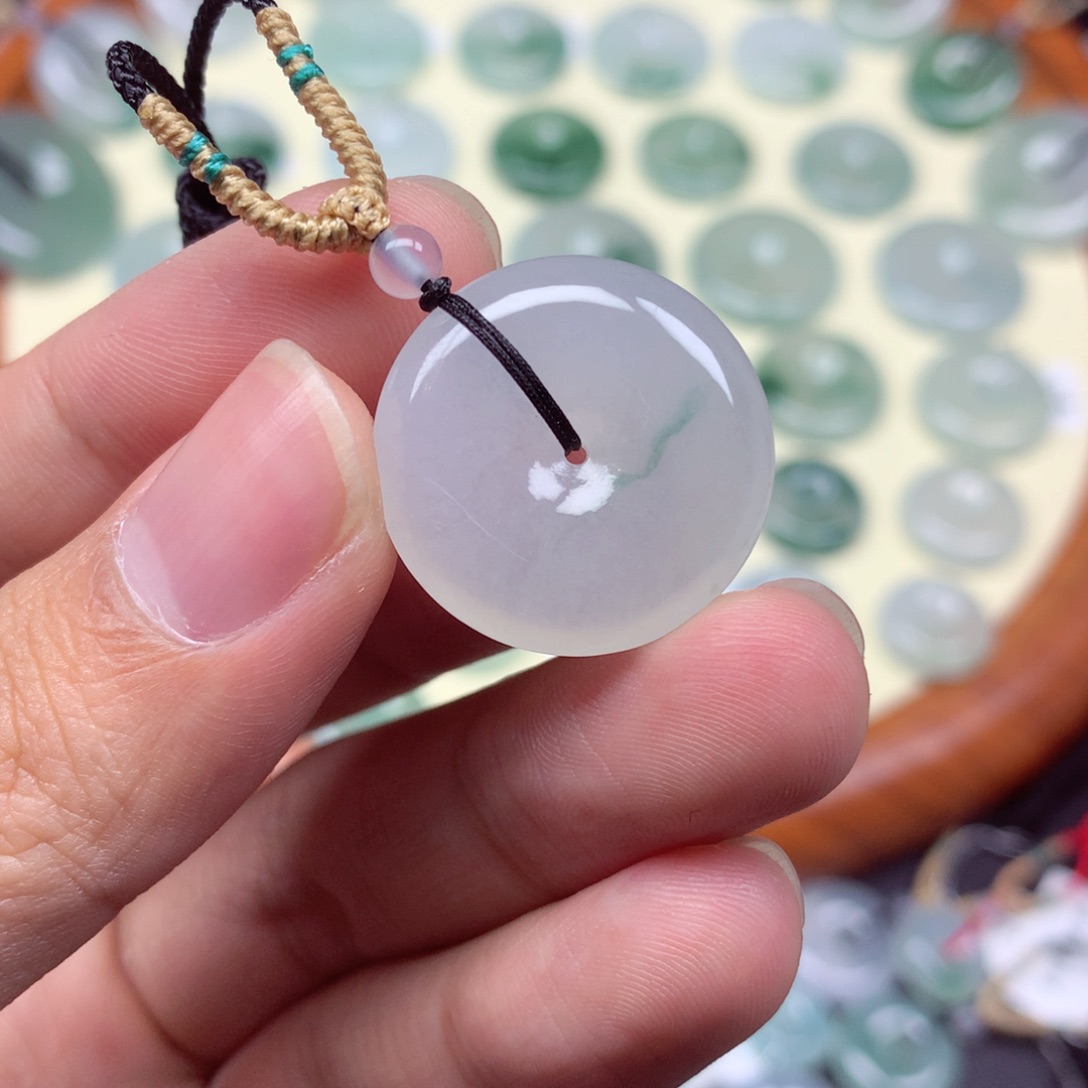 翡翠未镶嵌颈饰吊坠23/5.6mm