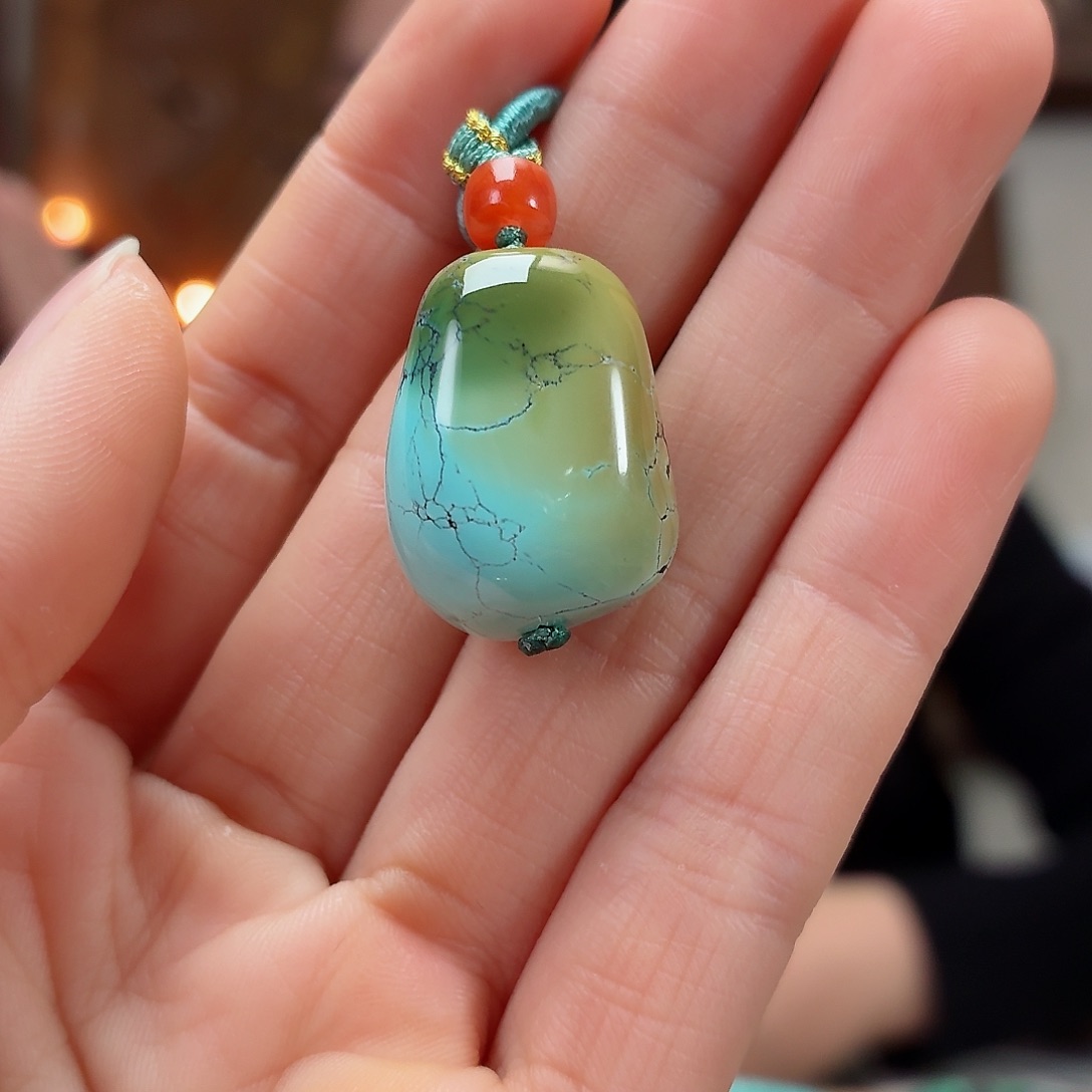 未镶嵌绿松石珠宝奇石