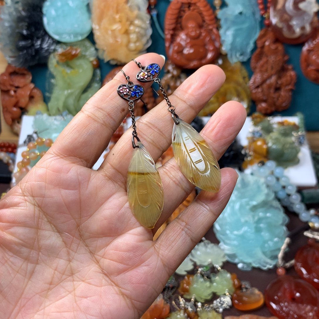 蛇纹石玉耳坠未镶嵌