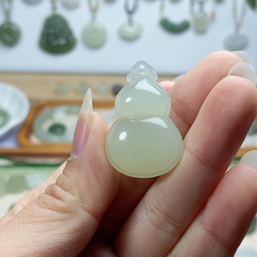 【闪购商品】颈饰未镶嵌和田玉